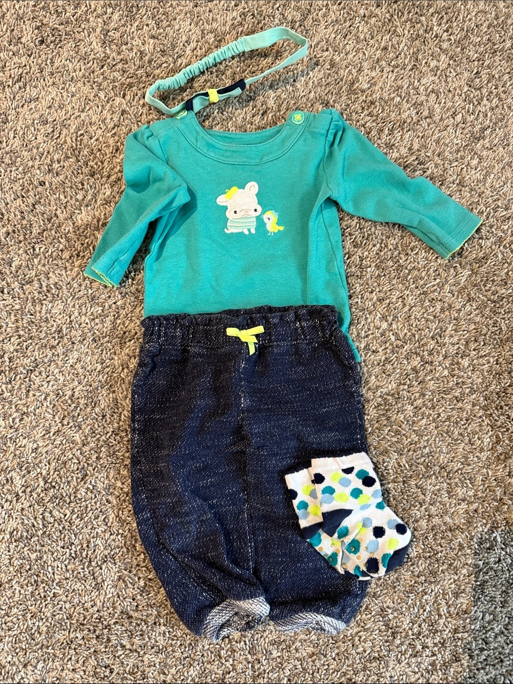 Gymboree teal top with navy speckled joggers and neon bow set